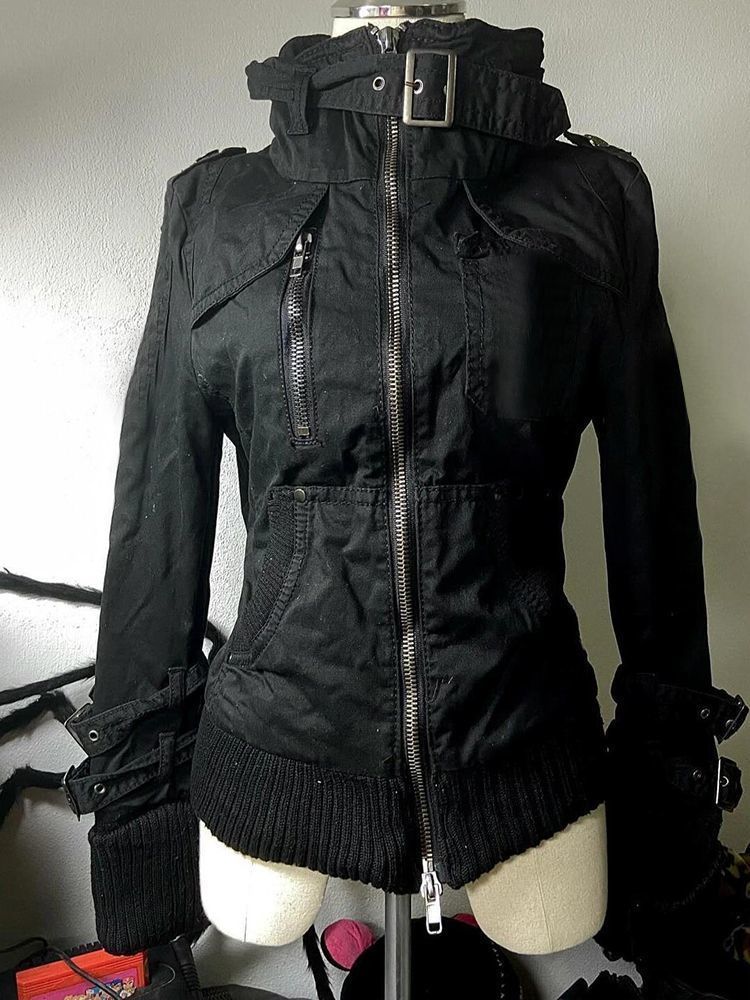 سترة نسائية سوداء بأسلوب الجرو - مراجعة Vintage Zip Hoodie وسعره