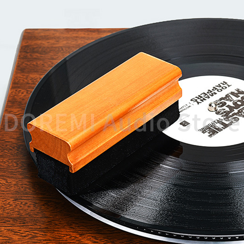 فرشاة تنظيف سجل الفينيل المضاد - مراجعة Vinyl Record Cleaner وسعره