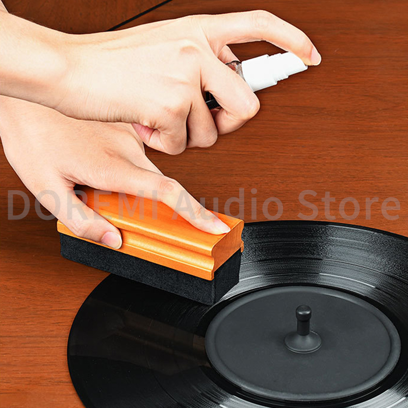 فرشاة تنظيف سجل الفينيل المضاد - مراجعة Vinyl Record Cleaner وسعره