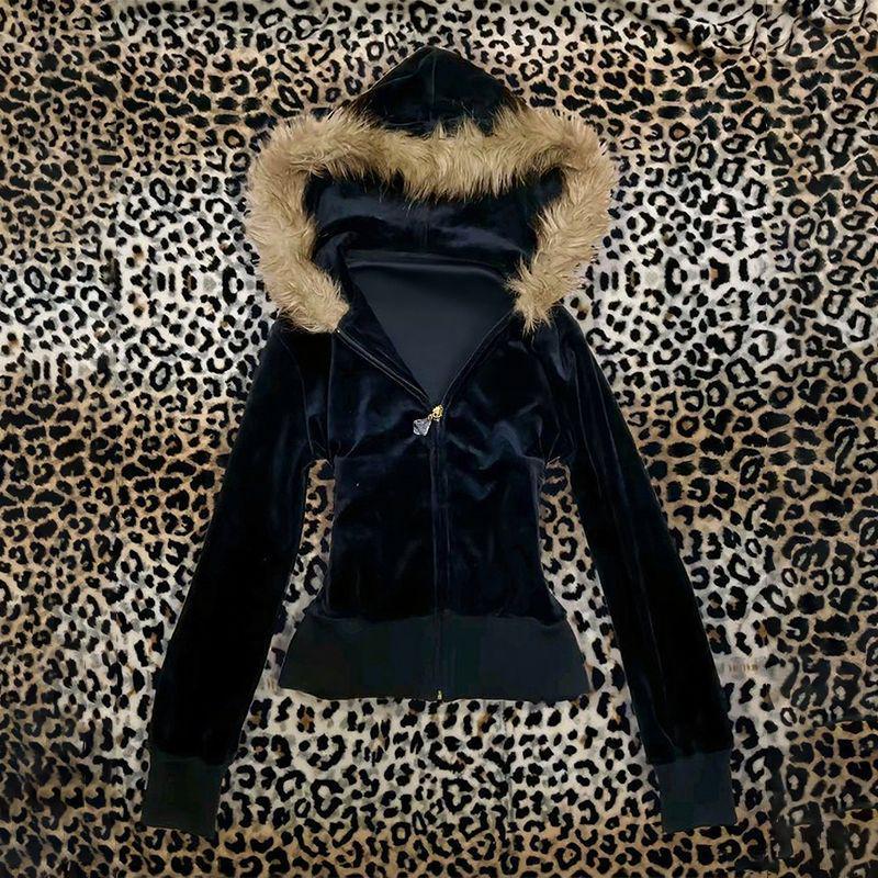 جاكيت نسائي بقلنسوة بتصميم بان - مراجعة Vintage Zip Hoodie وسعره